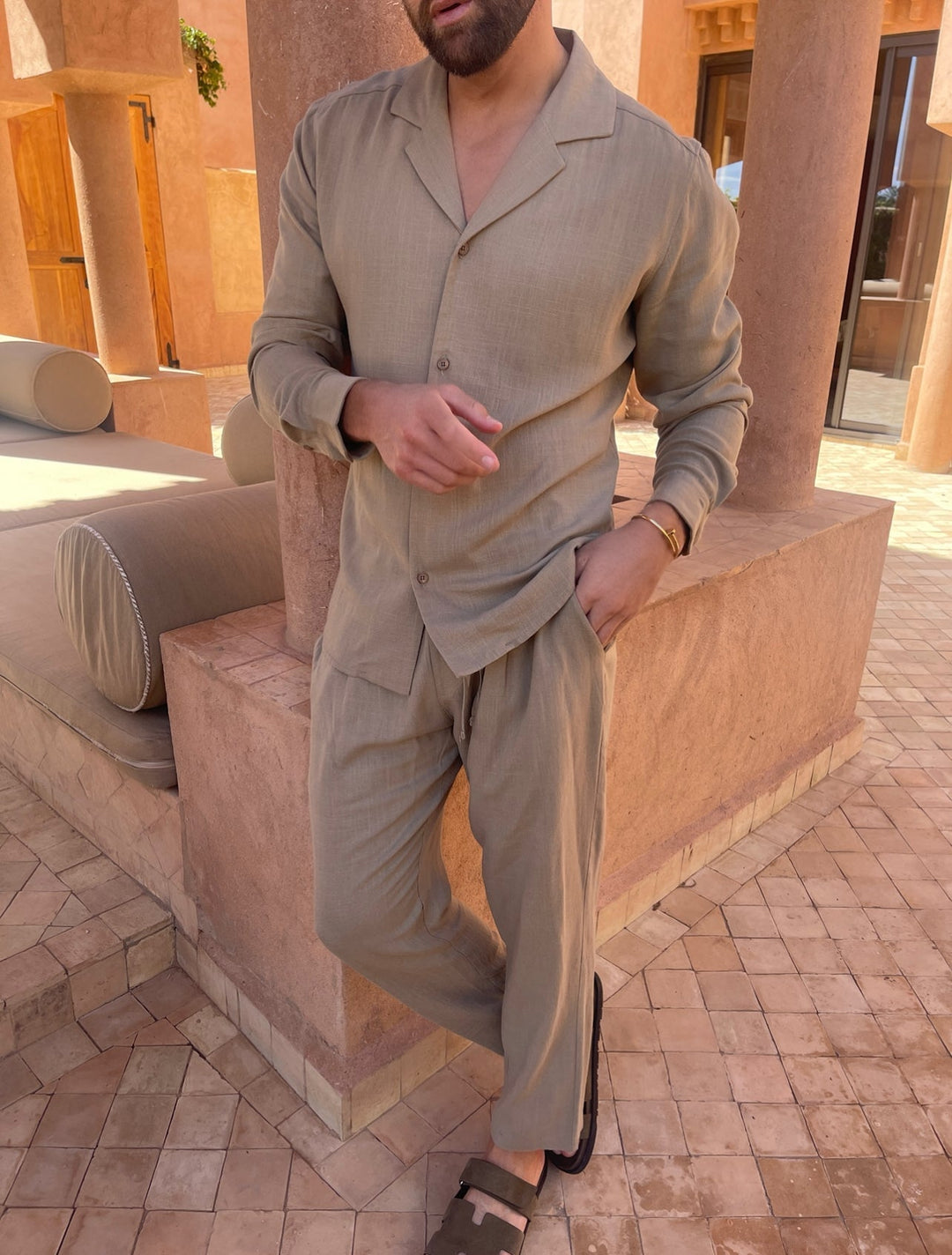 Joe™ | Set in lino